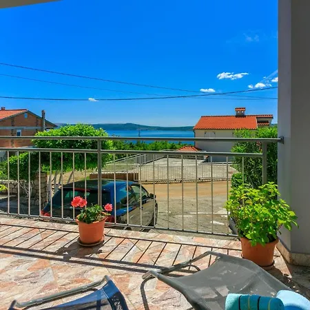Loncar Apartman